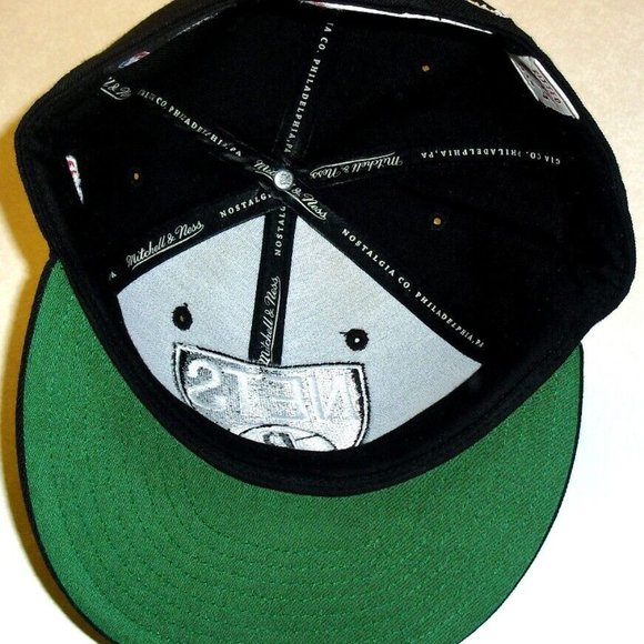 Brooklyn Nets Mitchell & Ness Mens Fitted hat sz. 7 1/4 - Picture 2 of 4